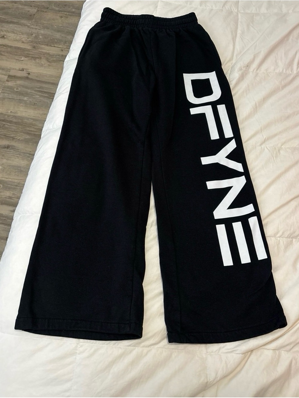 DFYNE sweatpants